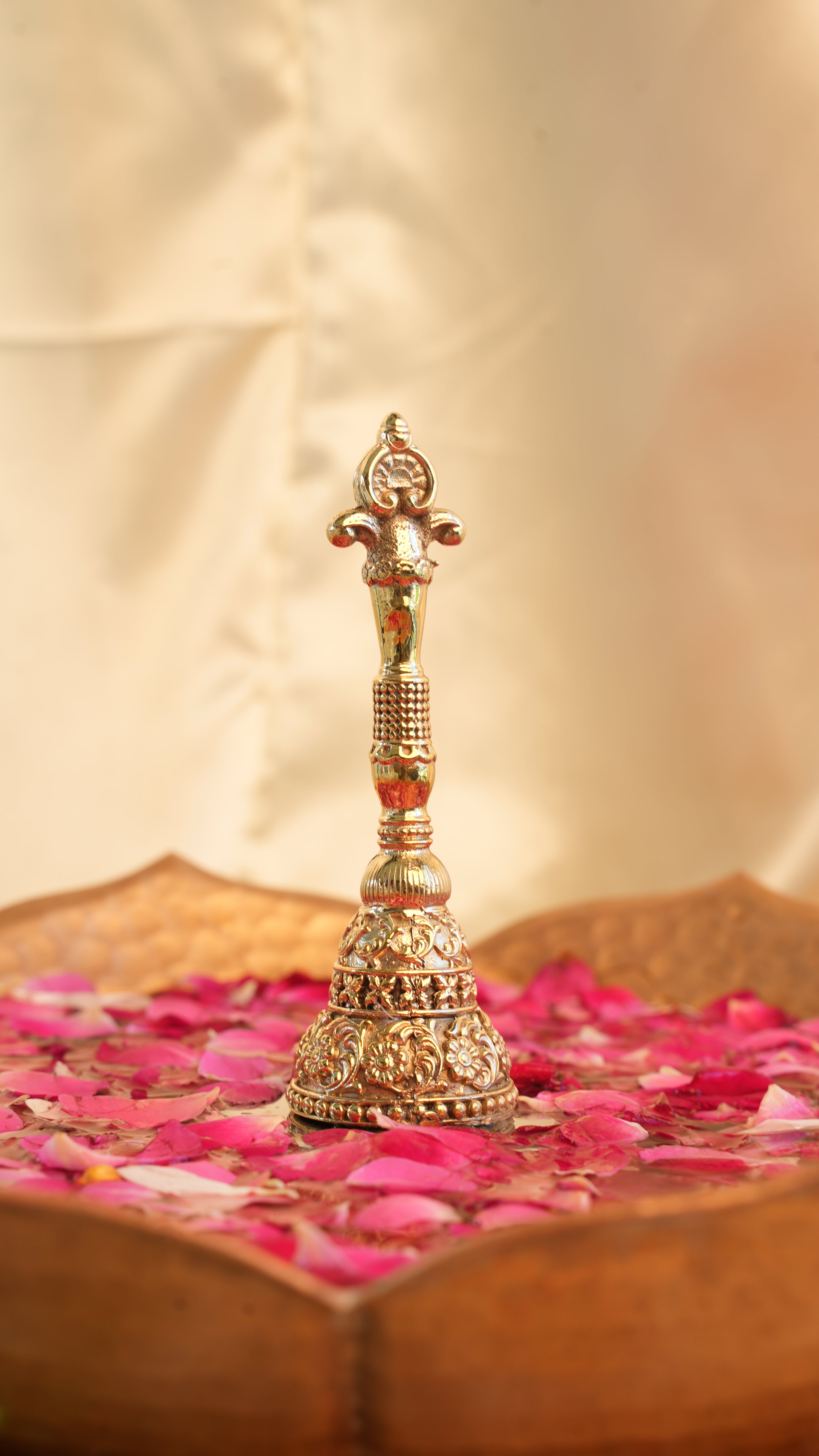 Rigvedaa Hamper Mini - Vintage Brass Bell & 2 Ganesh Diya