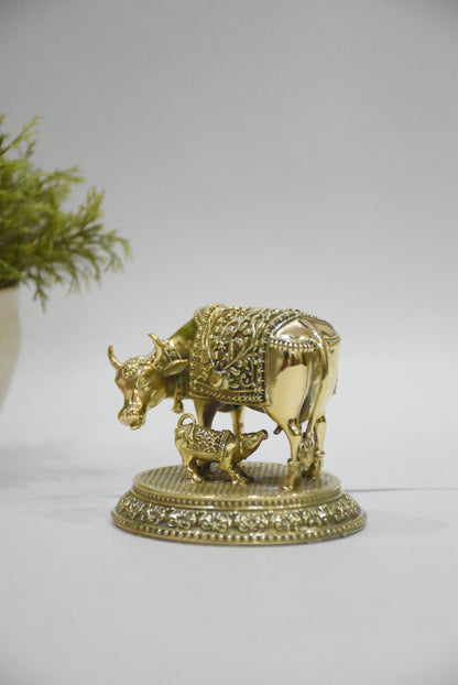 Brass Kamdhenu Cow and Calf Idol | Auspicious Sculpture of Abundance & Harmony