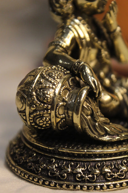 Brass Laddu Gopal Eating Makhan Idol 4" | Rigvedaa™