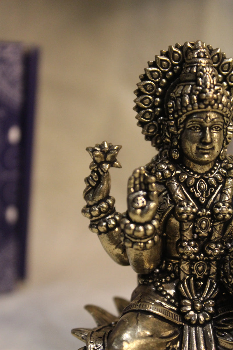 Laxmi Ganesha idol Seated on Lotus - 4"