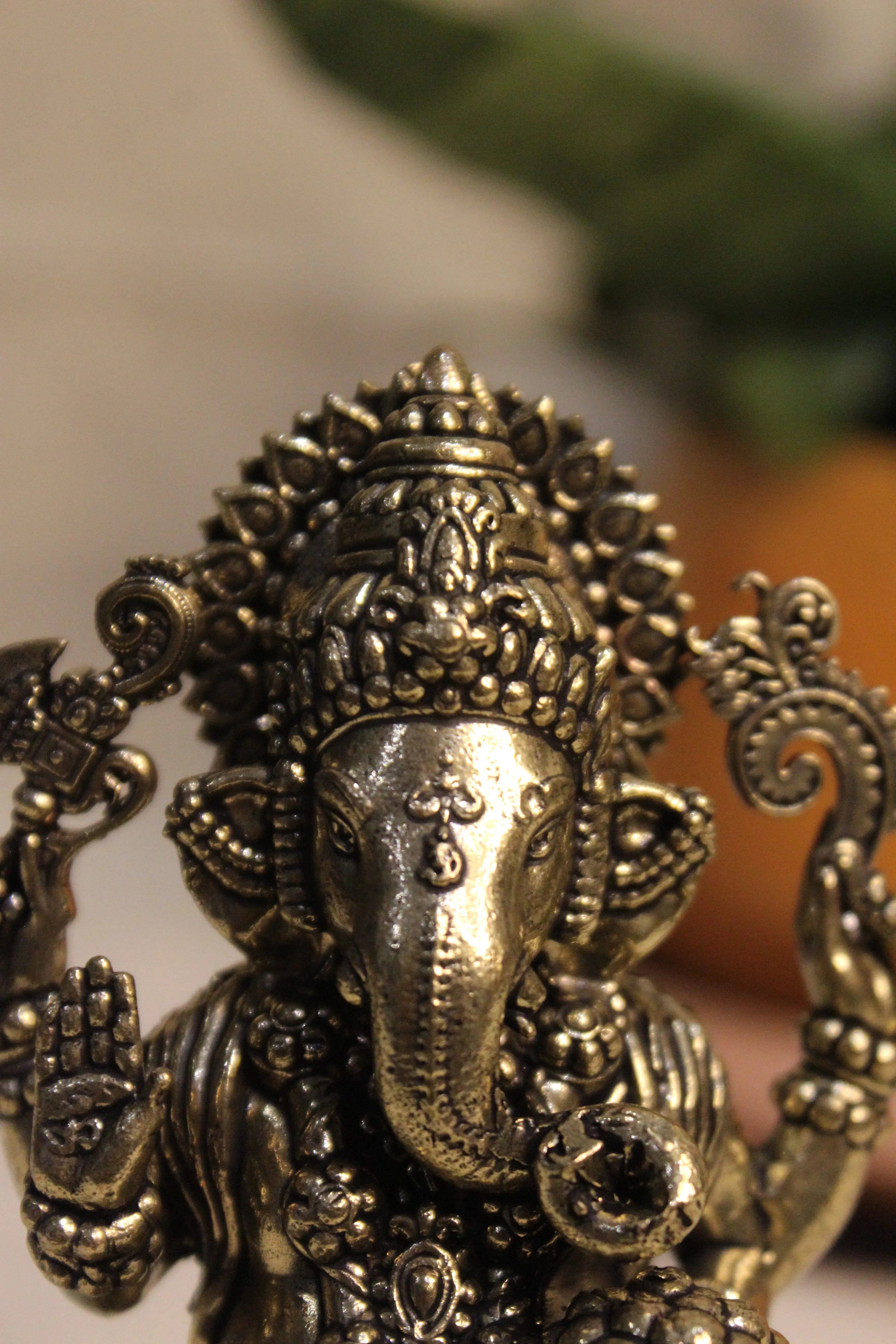 Laxmi Ganesha idol Seated on Lotus - 4"