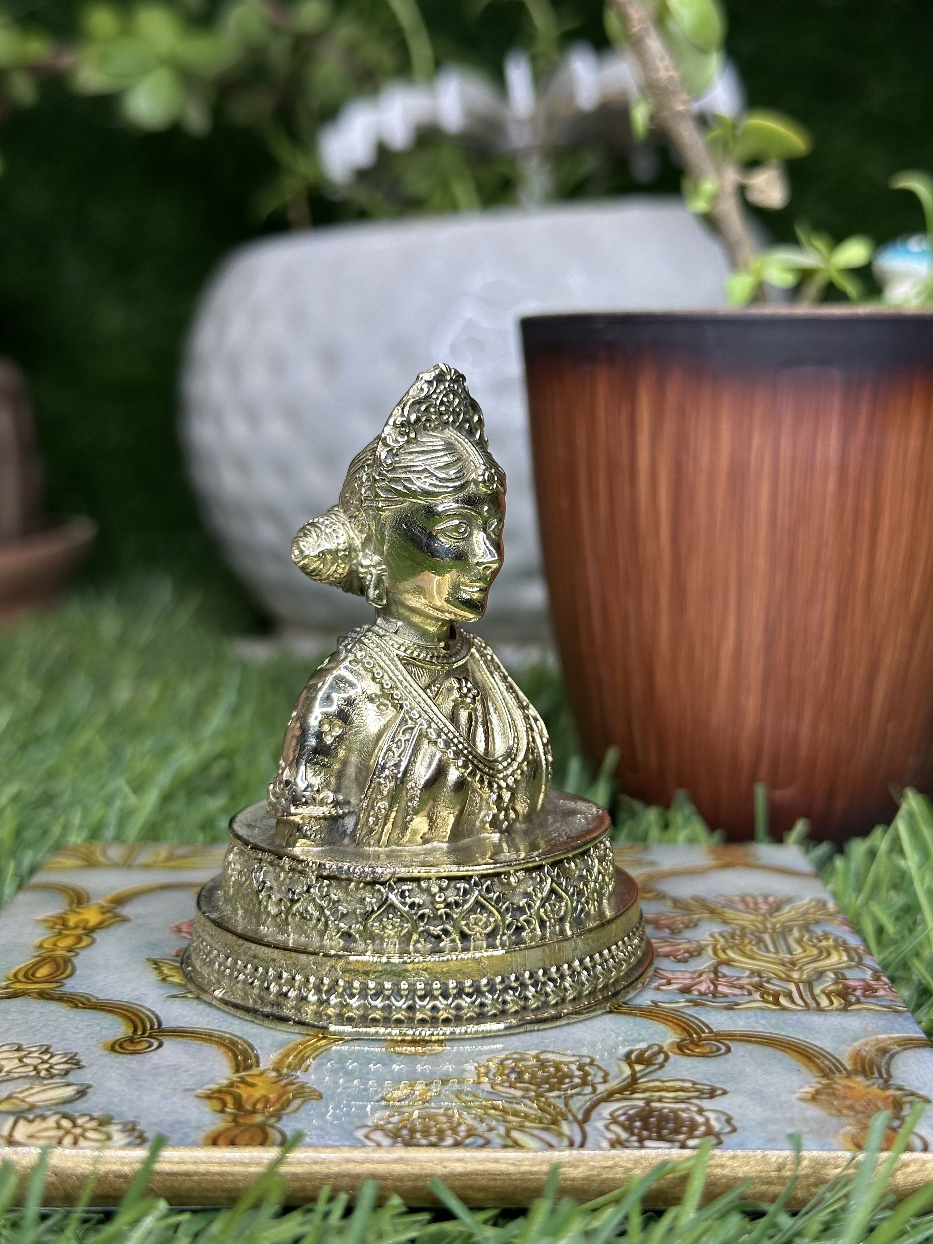 Brass Gauri Mata Figurine – Divine Sacred Sculpture of Purity & Strength
