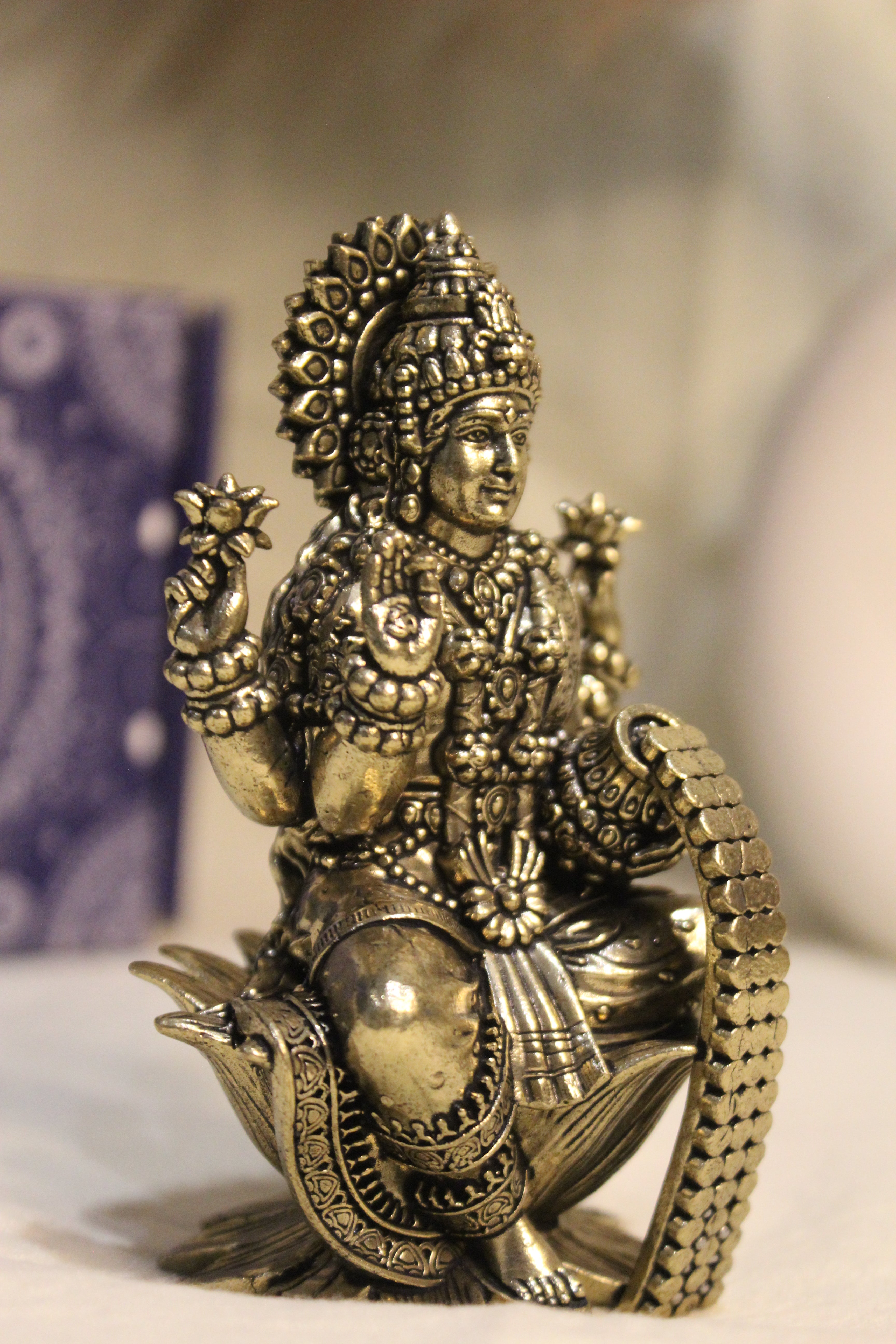 Laxmi Ganesha idol Seated on Lotus - 4"