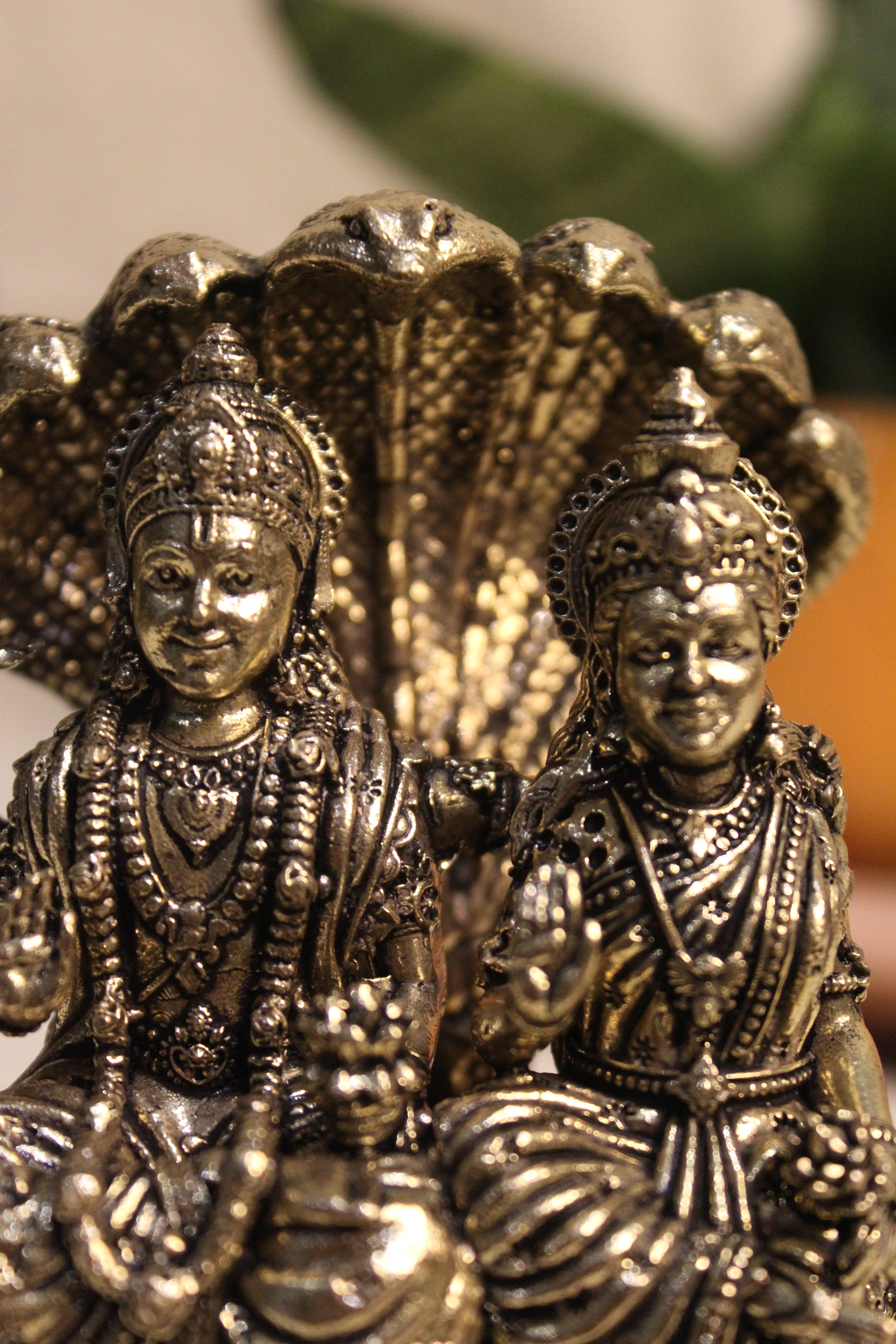 Vishnu Lakshmi on Sheshanag Throne | Divine Brass Idol of Cosmic Harmony & Prosperity