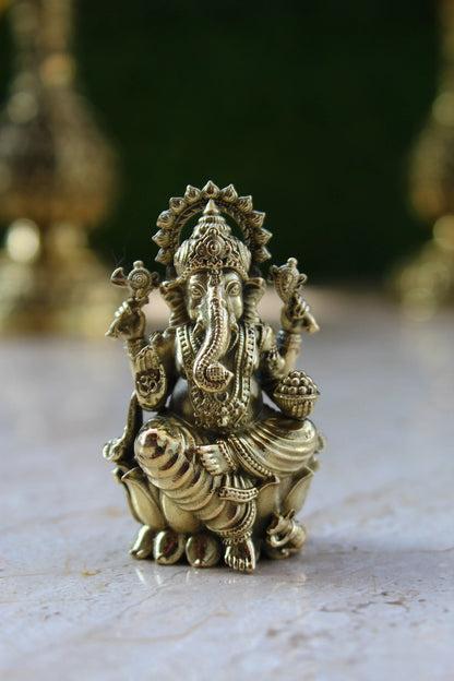 Brass Lakshmi Ganesha Divine Pair Statue (2.5 Inch)
