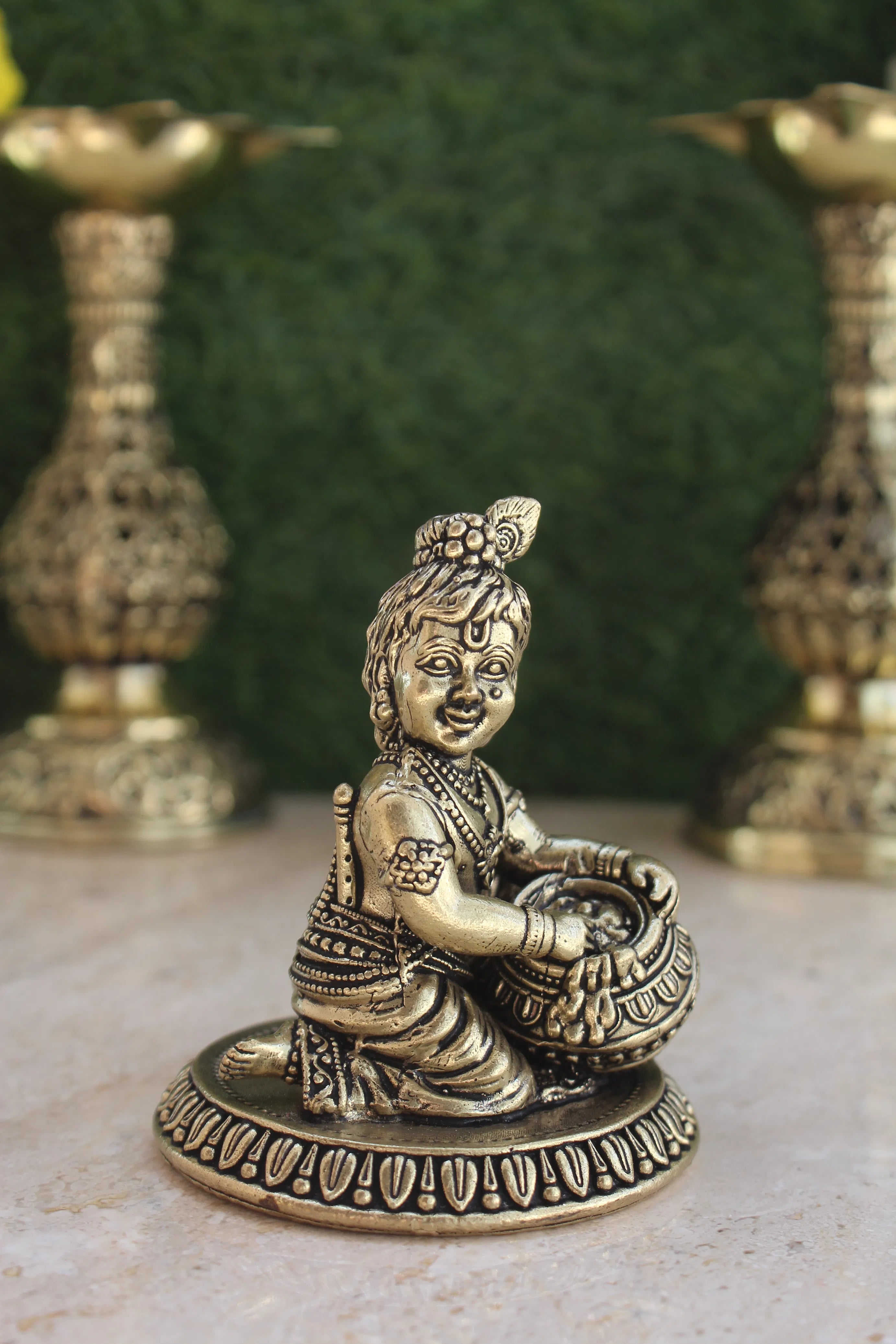 Laddu Gopal Eating Makkhan Brass Idol | Bal Krishna Butter Murti for Home Temple Puja