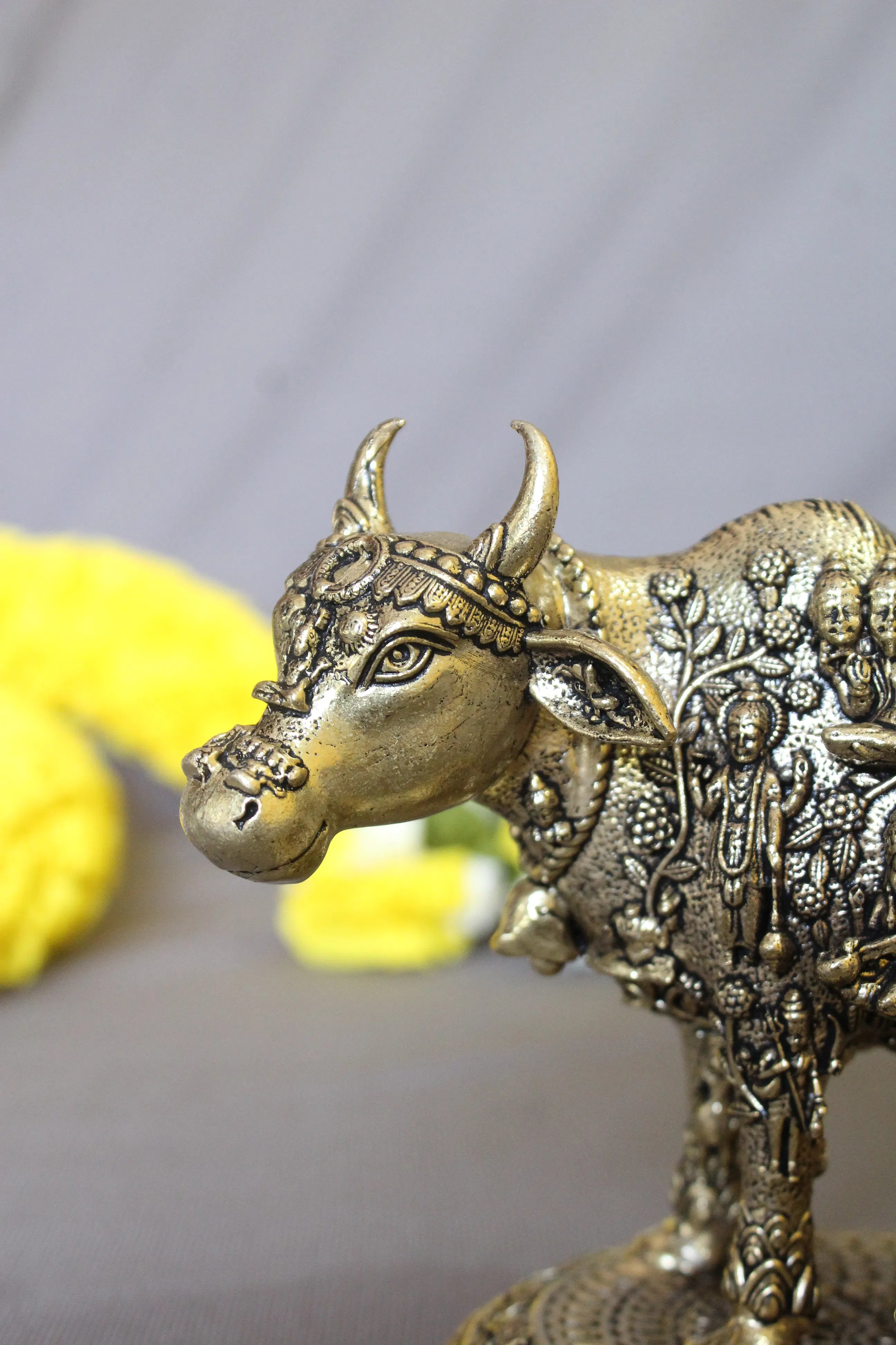 Kamdhenu Cow and Calf Idol with Engraved Gods – Brass Vastu Statue for Wealth, Prosperity and Divine Blessings (5.00 inch)