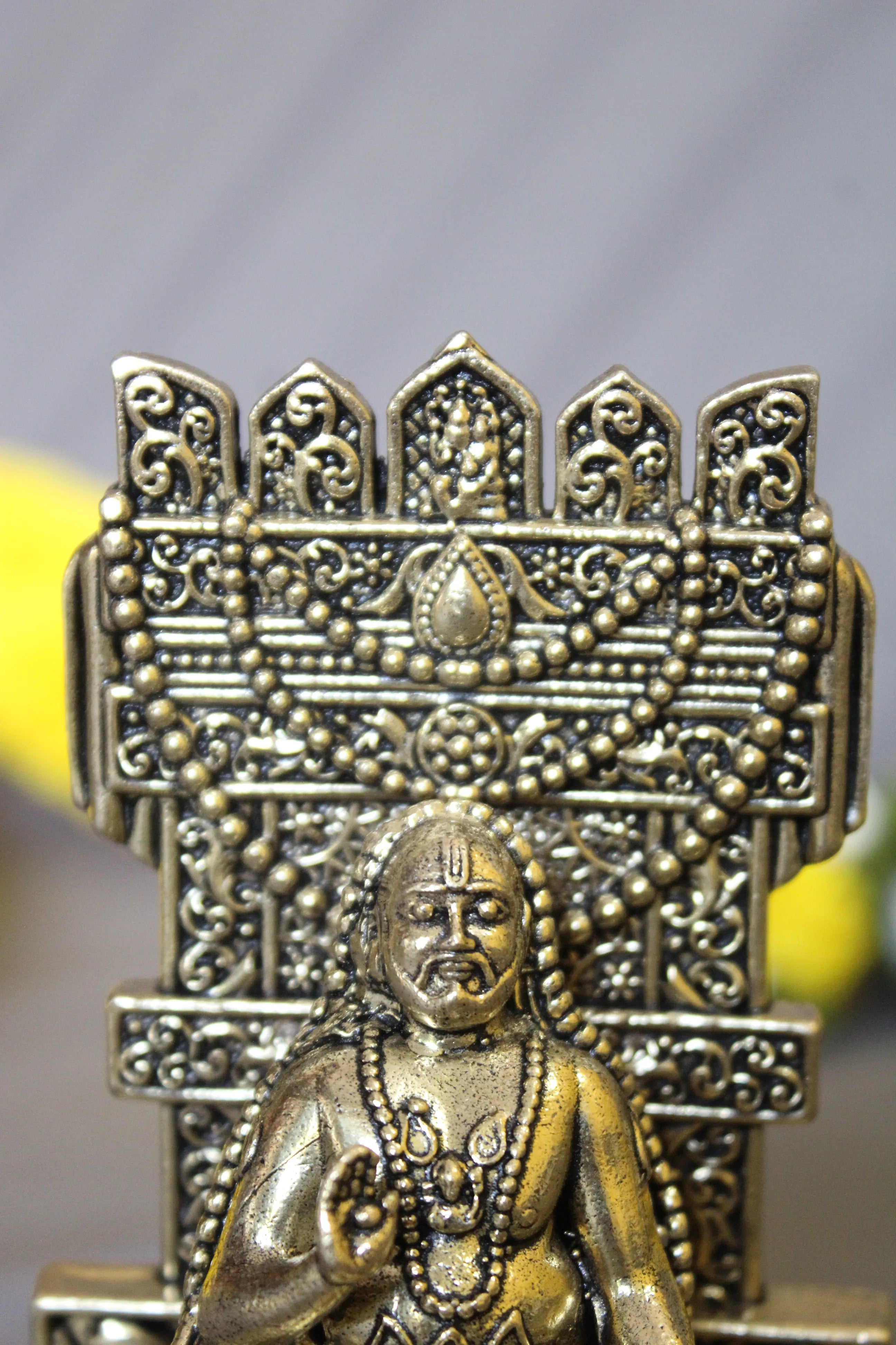 Brass Raghavendra Swamy Idol – Sacred Guru Rayaru Murti for Puja Room and Home Temple