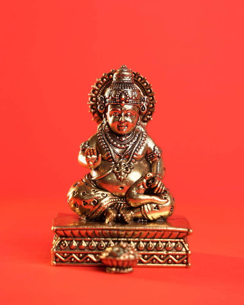 Brass Kuber Sitting on Chowki Wealth Idol | Rigvedaa™