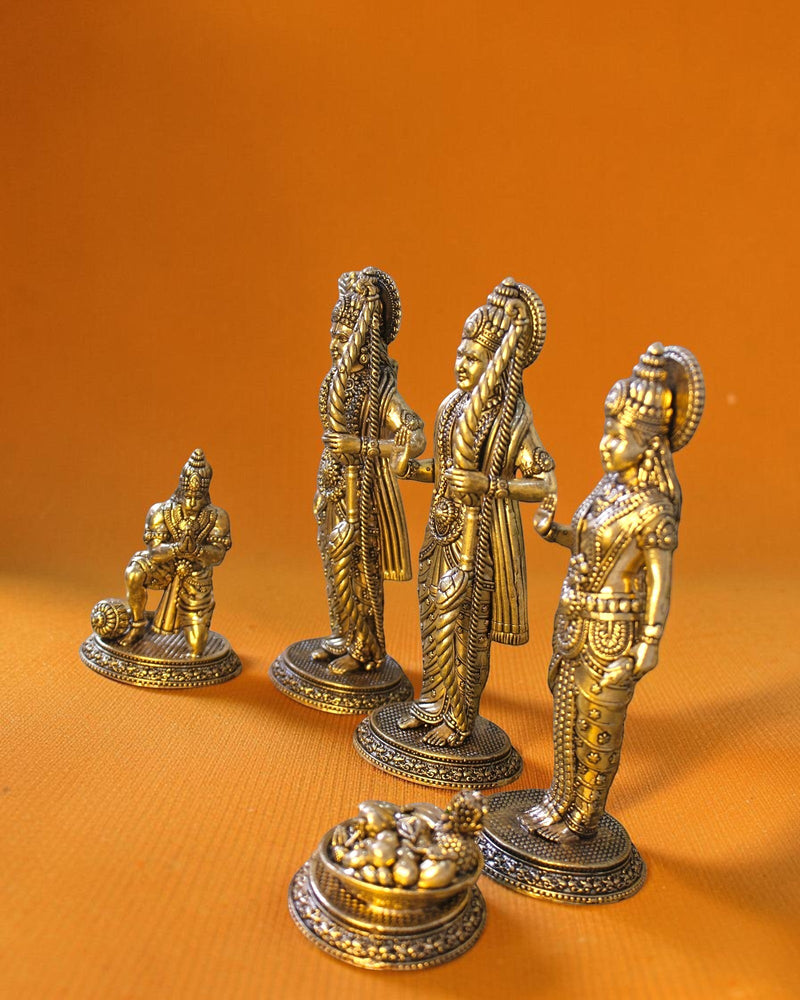 Rigvedaa

Antique brass Ram Darbar idol set, 7 inch, featuring Lord Ram, Sita, Lakshman, and Hanuman in traditional attire.