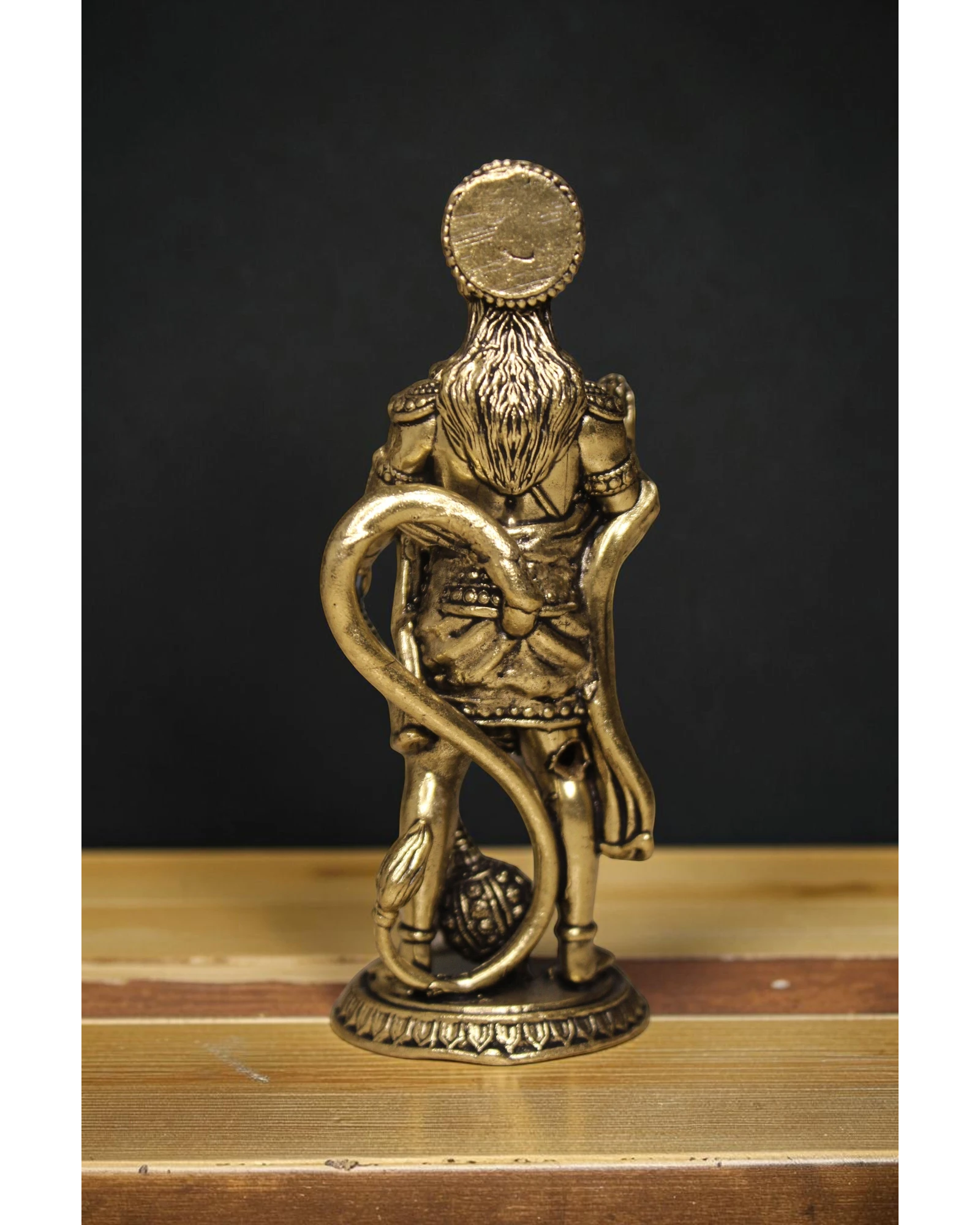 Rigvedaa	rade	rade	rade Hanuman idol in brass, Ashirwad pose, golden finish, 4 inch, for home mandir and puja room.