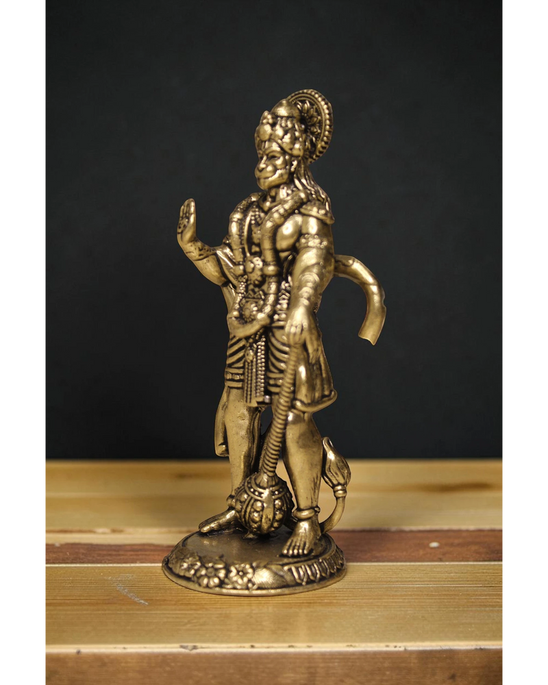 Rigvedaa	rade	rade	rade Hanuman idol in brass, Ashirwad pose, golden finish, 4 inch, for home mandir and puja room.
