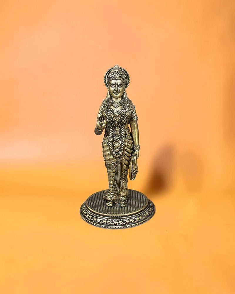 Rigvedaa™ Brass Ram Darbar statue set featuring Lord Rama, Sita, Lakshmana, and Hanuman in intricate detail. Golden patina.